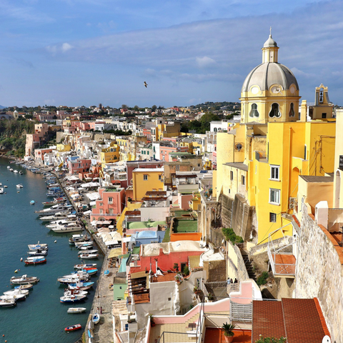Colorful buildings, boats in a coastline