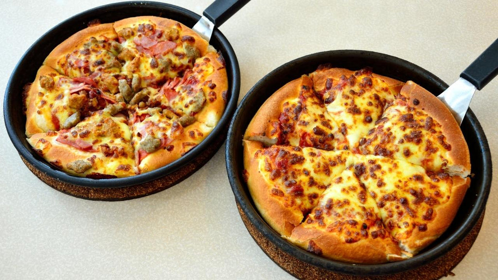 5 Reasons to Use Pizza Pans - pizza stone vs perforated pizza pan - Pizza Bien