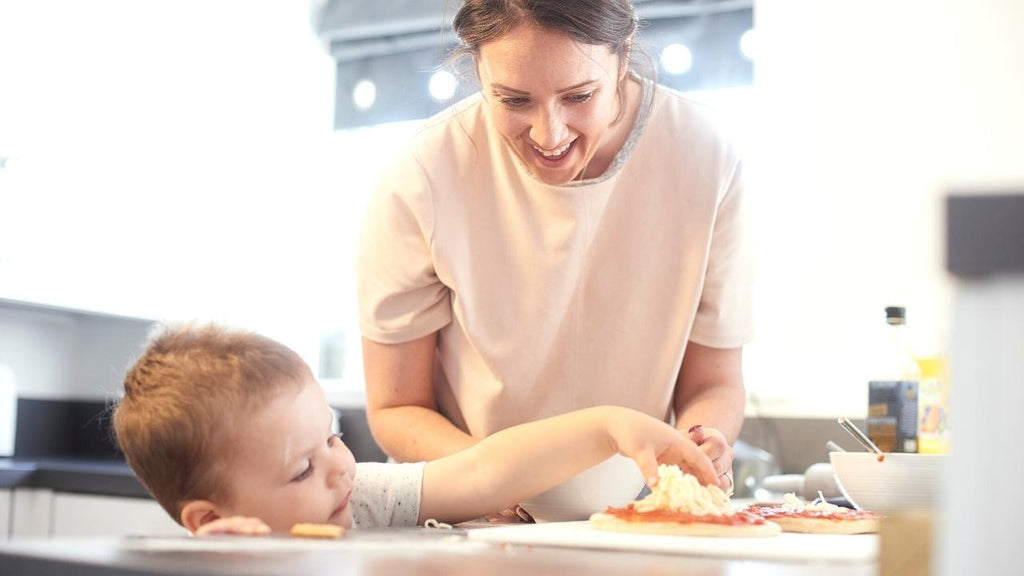 How Toppings Should Be Placed On The Pizza - how to layer pizza toppings - Pizza Bien