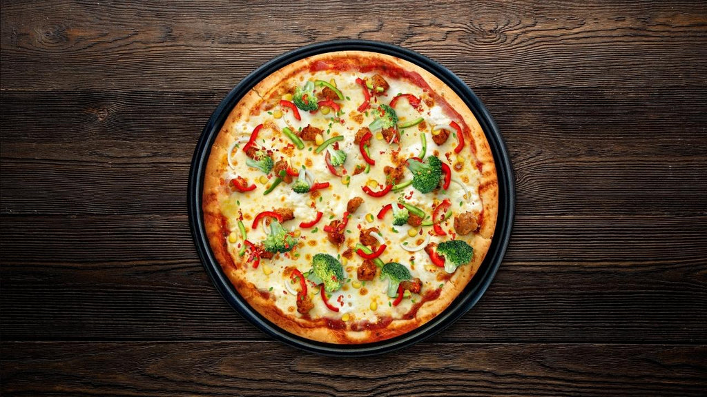 Perforated vs Non-Perforated Pizza Pan Which One to Buy - Pizza Bien