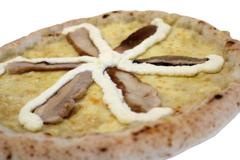 Authentic neapolitan Style Porcini Truffles Pizza - Pizza Bien